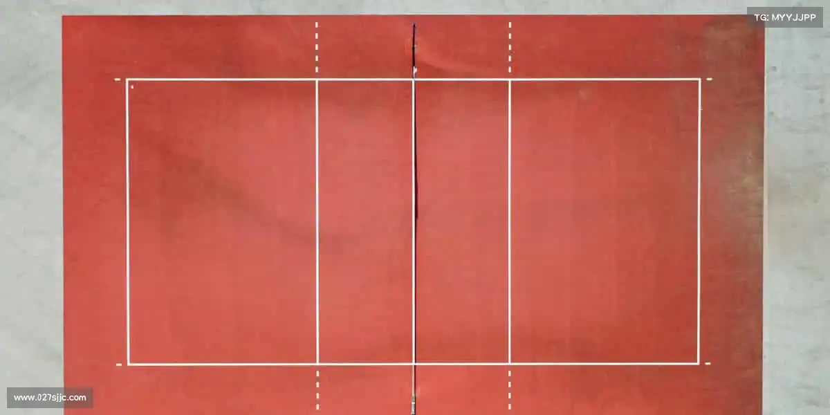 <strong>必一运动官网</strong>每一次挥拍 / 奔跑 / 跳跃，都是对自己的馈赠！🏐💨